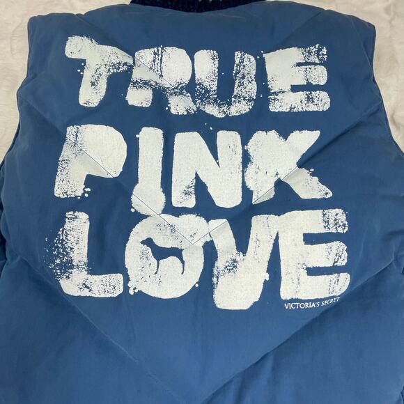 🔥PINK Victoria’s Secret Down Feather Spell Out Striped Trim Blue Vest Size XS/S - Picture 7 of 11